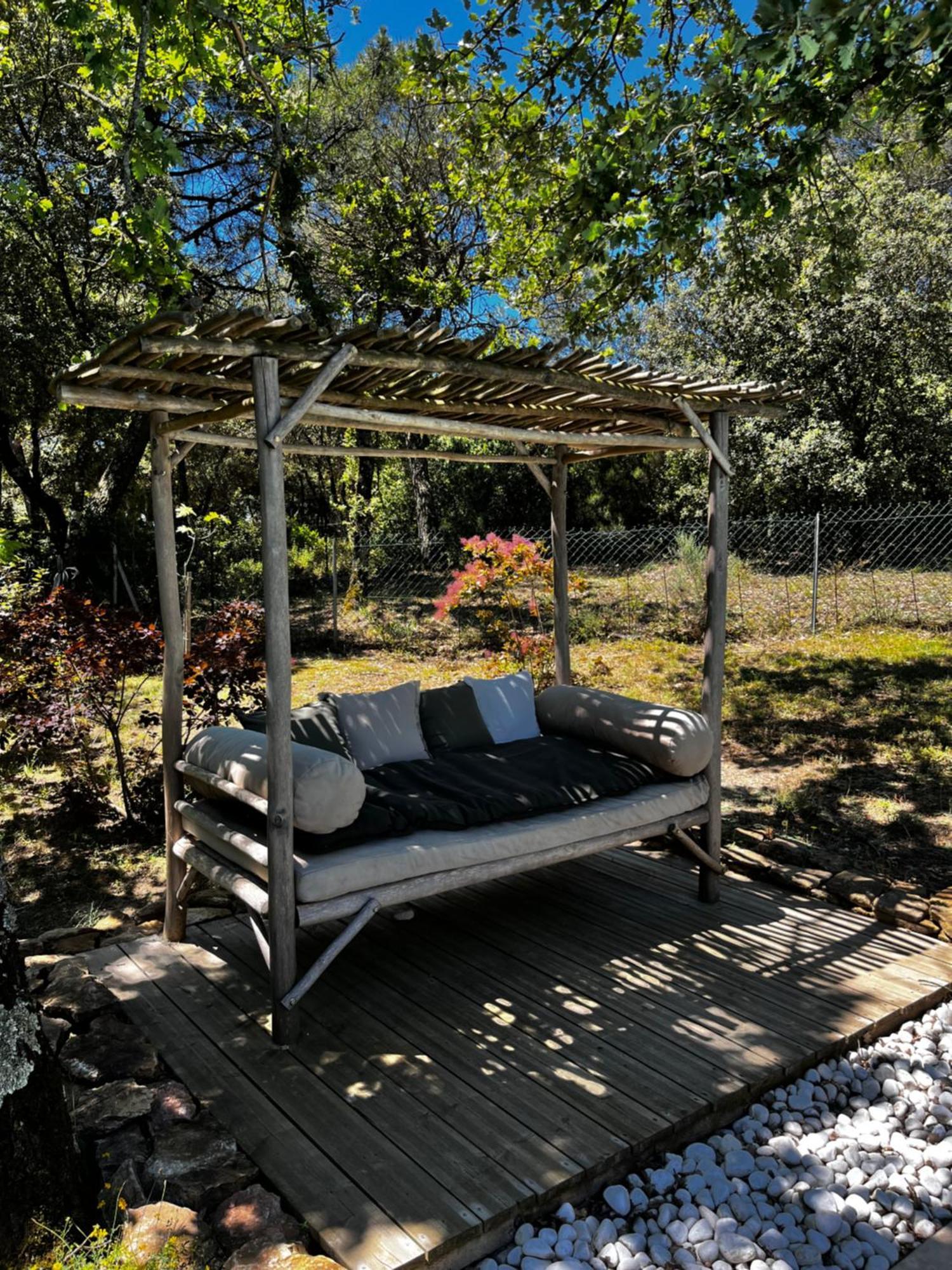 Maison Terre De Lune Mondragon Esterno foto